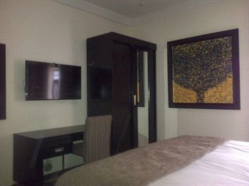 Quo Vadis Hotel Абуджа Екстериор снимка