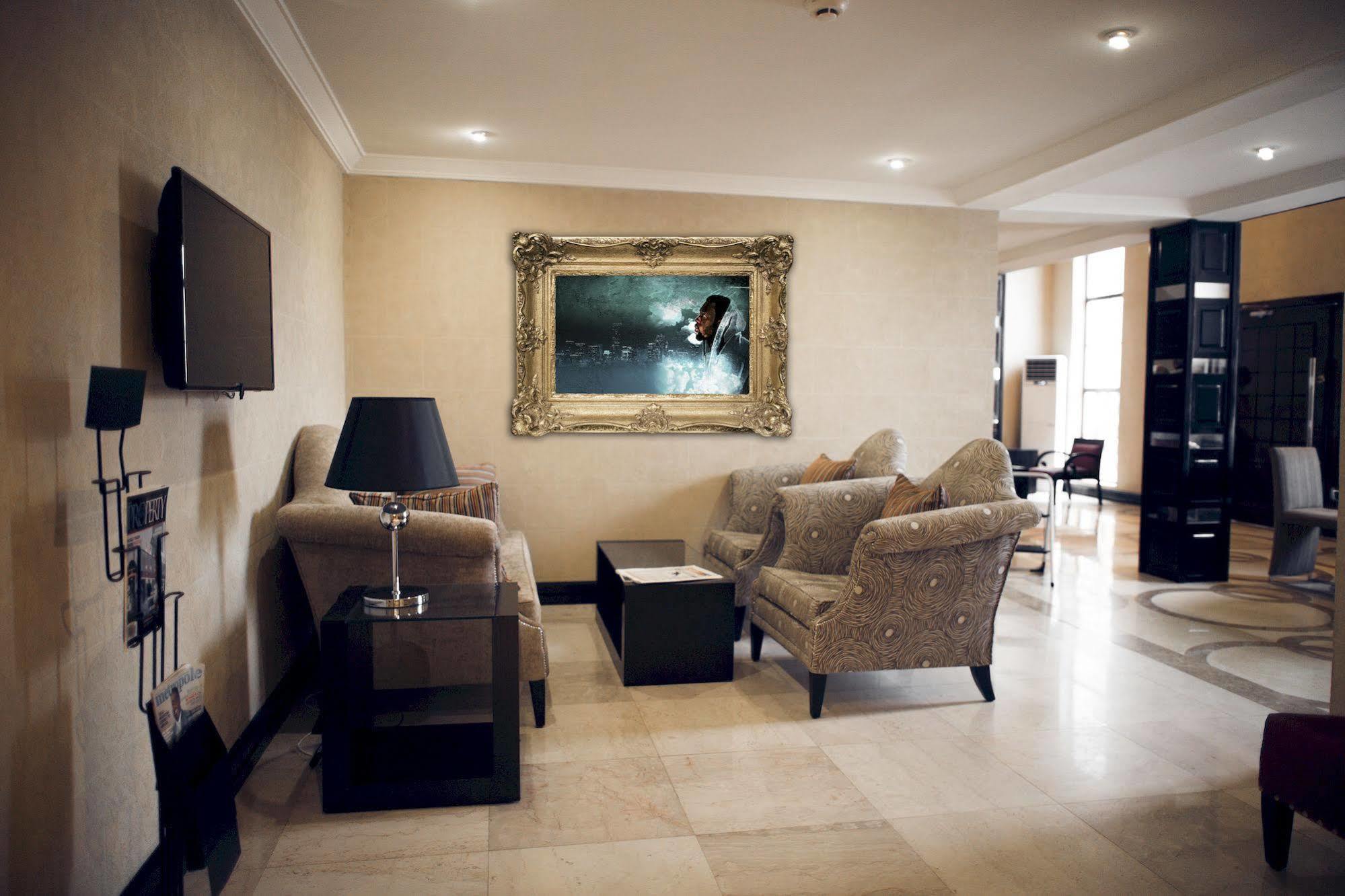 Quo Vadis Hotel Абуджа Екстериор снимка